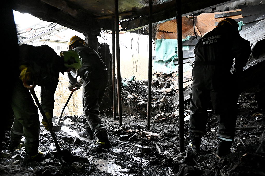 Rescuers work at a residential building hit by a Russian strike. On the night of September 28, Russia launched a massive strike on Kyiv. The attack resulted in at least four deaths, at least fourteen injured and hospitalized.