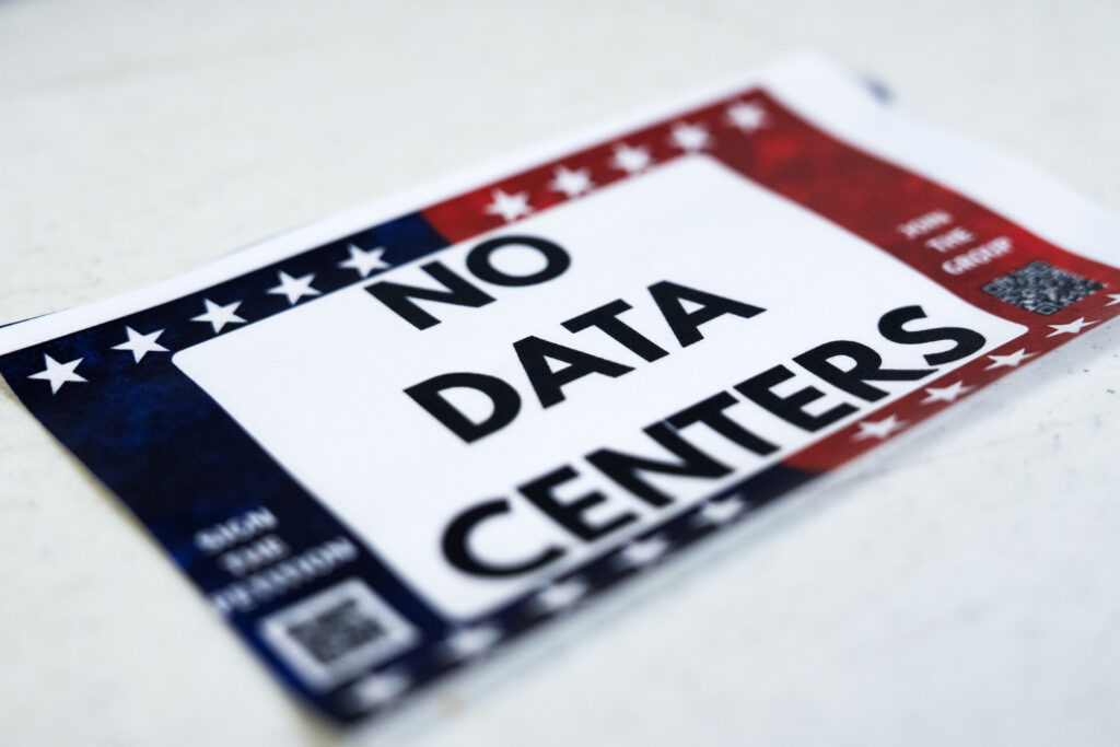 Sign saying "no data centers"